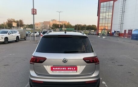 Volkswagen Tiguan II, 2020 год, 2 599 000 рублей, 9 фотография