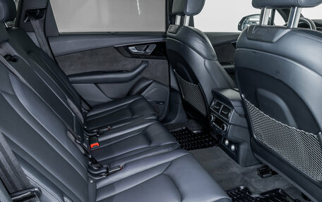 Audi Q7, 2019 год, 4 800 000 рублей, 11 фотография