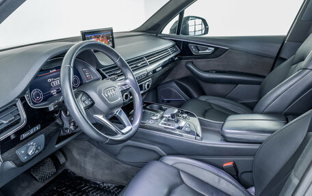 Audi Q7, 2019 год, 4 800 000 рублей, 8 фотография