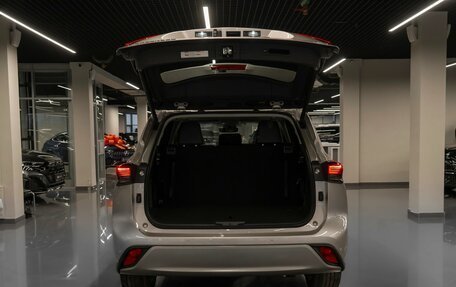 Toyota Highlander, 2025 год, 5 850 000 рублей, 28 фотография