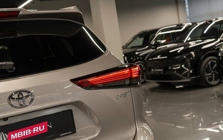 Toyota Highlander, 2025 год, 5 850 000 рублей, 30 фотография