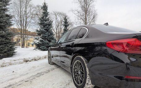 BMW 5 серия, 2019 год, 2 500 000 рублей, 3 фотография