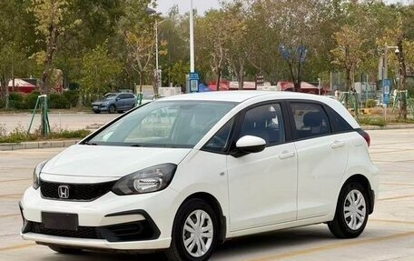 Honda Fit, 2022 год, 1 050 000 рублей, 1 фотография