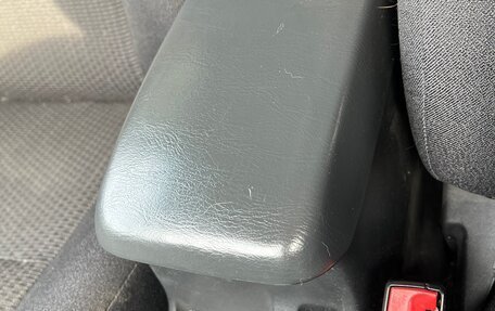 Toyota Corolla, 2005 год, 670 000 рублей, 28 фотография