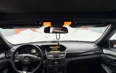 Mercedes-Benz E-Класс, 2011 год, 1 400 000 рублей, 10 фотография