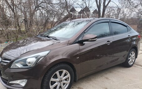 Hyundai Solaris II рестайлинг, 2015 год, 1 150 000 рублей, 2 фотография