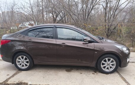 Hyundai Solaris II рестайлинг, 2015 год, 1 150 000 рублей, 5 фотография