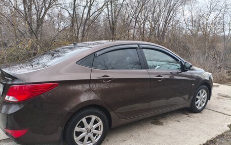 Hyundai Solaris II рестайлинг, 2015 год, 1 150 000 рублей, 6 фотография