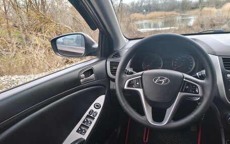 Hyundai Solaris II рестайлинг, 2015 год, 1 150 000 рублей, 11 фотография