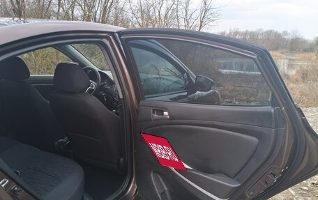 Hyundai Solaris II рестайлинг, 2015 год, 1 150 000 рублей, 16 фотография