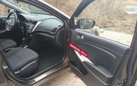 Hyundai Solaris II рестайлинг, 2015 год, 1 150 000 рублей, 15 фотография