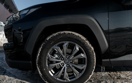 Toyota RAV4, 2025 год, 4 160 000 рублей, 24 фотография