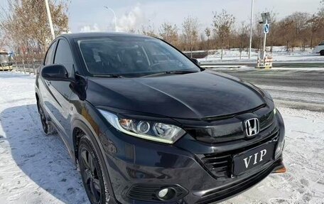 Honda Vezel, 2022 год, 1 356 000 рублей, 3 фотография