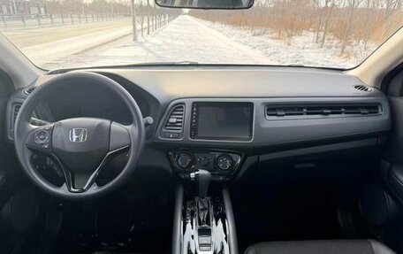 Honda Vezel, 2022 год, 1 356 000 рублей, 7 фотография