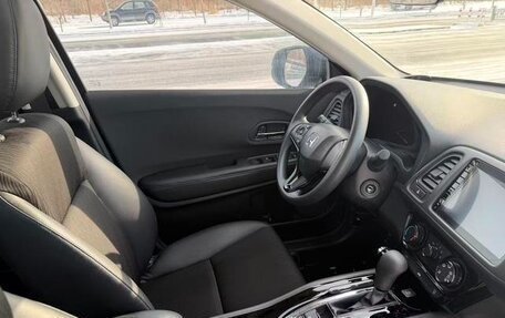 Honda Vezel, 2022 год, 1 356 000 рублей, 9 фотография