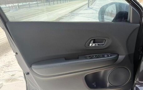 Honda Vezel, 2022 год, 1 356 000 рублей, 15 фотография