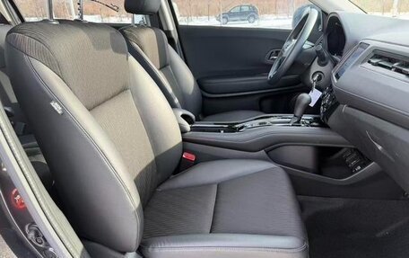 Honda Vezel, 2022 год, 1 356 000 рублей, 16 фотография