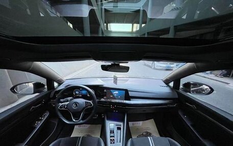 Volkswagen Golf VIII, 2021 год, 1 750 333 рублей, 13 фотография