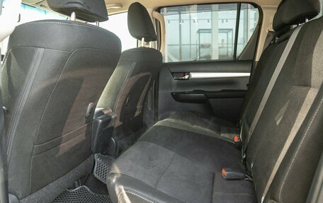 Toyota Hilux VIII, 2020 год, 3 998 000 рублей, 19 фотография
