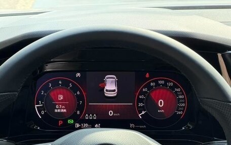 Volkswagen Golf VIII, 2022 год, 1 850 333 рублей, 11 фотография