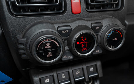 Suzuki Jimny, 2025 год, 3 730 000 рублей, 17 фотография