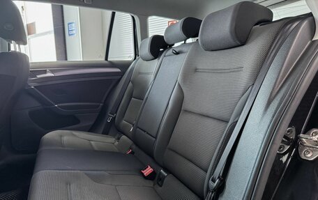 Volkswagen Golf VII, 2018 год, 1 149 000 рублей, 10 фотография