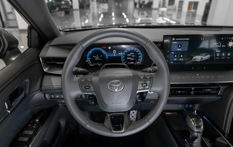 Toyota Camry, 2025 год, 4 200 000 рублей, 11 фотография