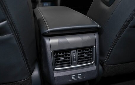 Toyota Camry, 2025 год, 4 250 000 рублей, 14 фотография