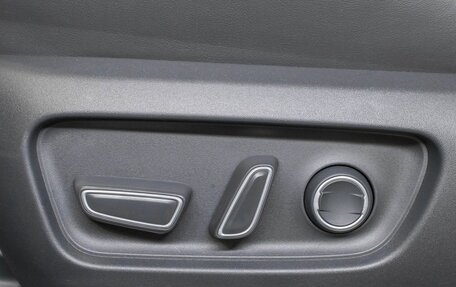 Toyota Camry, 2025 год, 4 250 000 рублей, 16 фотография