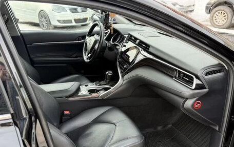 Toyota Camry, 2019 год, 2 570 000 рублей, 2 фотография