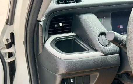 Honda Fit, 2022 год, 1 050 000 рублей, 12 фотография