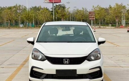 Honda Fit, 2022 год, 1 050 000 рублей, 2 фотография