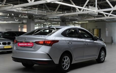 Hyundai Solaris II рестайлинг, 2015 год, 890 000 рублей, 7 фотография