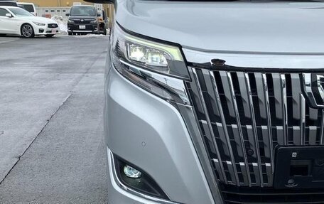 Toyota Esquire I, 2021 год, 2 370 000 рублей, 3 фотография