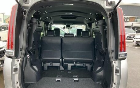 Toyota Esquire I, 2021 год, 2 370 000 рублей, 8 фотография