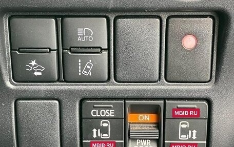 Toyota Esquire I, 2021 год, 2 370 000 рублей, 16 фотография