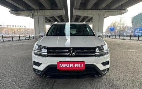 Volkswagen Tharu, 2023 год, 1 920 333 рублей, 2 фотография