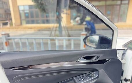 Volkswagen Golf VIII, 2023 год, 1 870 333 рублей, 14 фотография