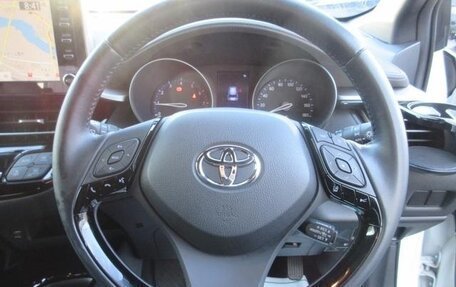 Toyota C-HR I рестайлинг, 2022 год, 2 150 000 рублей, 7 фотография