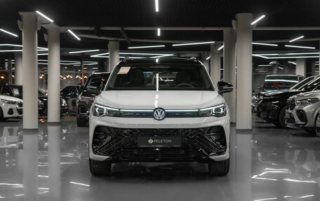Volkswagen Tiguan, 2025 год, 4 995 000 рублей, 3 фотография