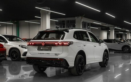 Volkswagen Tiguan, 2025 год, 4 995 000 рублей, 5 фотография