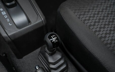 Suzuki Jimny, 2025 год, 3 650 000 рублей, 13 фотография