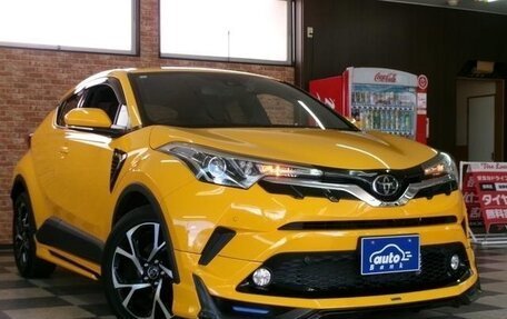 Toyota C-HR I рестайлинг, 2017 год, 1 500 000 рублей, 2 фотография