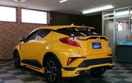 Toyota C-HR I рестайлинг, 2017 год, 1 500 000 рублей, 5 фотография