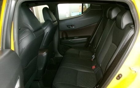 Toyota C-HR I рестайлинг, 2017 год, 1 500 000 рублей, 21 фотография