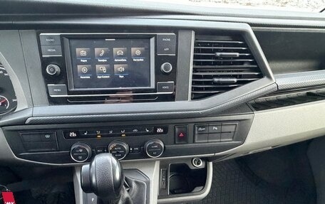 Volkswagen Caravelle T6 рестайлинг, 2020 год, 4 390 000 рублей, 14 фотография