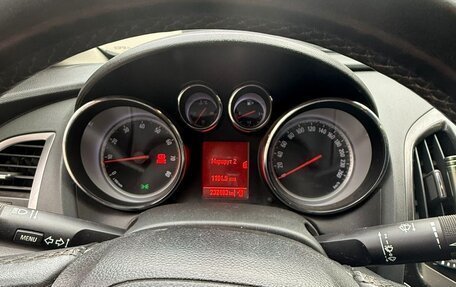 Opel Astra J, 2012 год, 760 000 рублей, 11 фотография