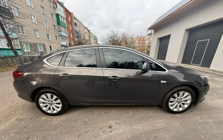 Opel Astra J, 2012 год, 760 000 рублей, 13 фотография