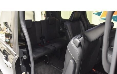 Toyota Voxy III, 2021 год, 1 920 000 рублей, 15 фотография