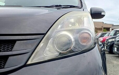 Toyota ISis I, 2010 год, 850 001 рублей, 10 фотография